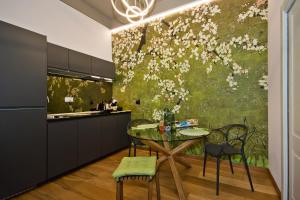 Boutique Apartment Cairoli 30