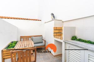 #313 Travessa dos Arcos Flat by Home Holidays