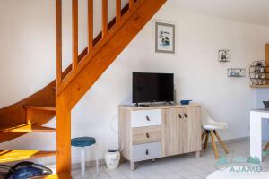 527 - T2 en duplex avec vue sur la plage et le Port dErquy