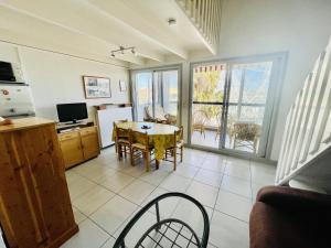 P la madragde A N48 3P6