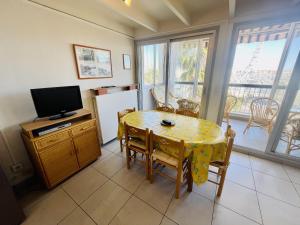 P la madragde A N48 3P6