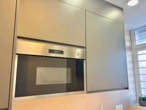 1 dormitorio reformado, vistas al mar, terraza en fuengirola