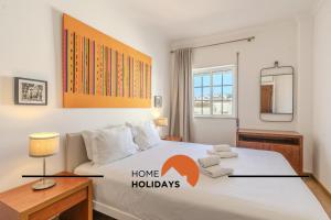 #056 Old Post Office by Home Holidays