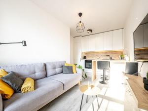 City Park Apartment Free Garage Parking