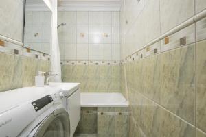 Plac Nowy Targ, Sun&Snow