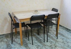 Appartement Moderne a Marrakech - 2 Chambres, Salon et Cuisine Equipee