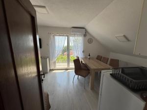 Apartmani Ugrudkov