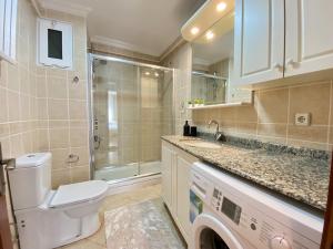 Central Location 3 Bedroom Flat - No6