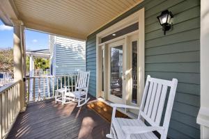 GP72: 72 Grand Pavilion