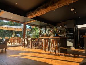 Artists Hawkhurst Home with Heated Pool & Sauna