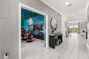 8 Bedrooms 5 Bathrooms Storey Lake 2770 Ow