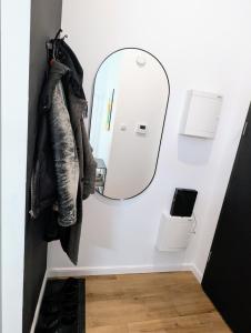 City Center Gem Huge Patio, AC & Modern Design