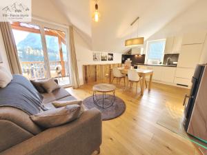 Mountain Suite A10 - by FiS