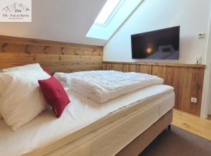 Mountain Suite A10 - by FiS