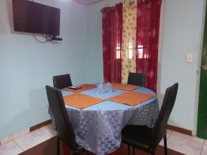 Beautiful air condioned villa for singles, couples, families and groups cozy stay