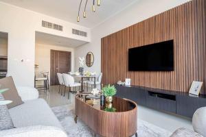 Frank Porter - Silverene Towers