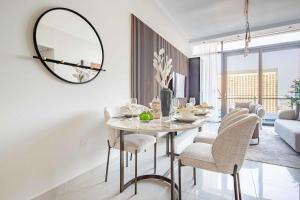 Frank Porter - Silverene Towers