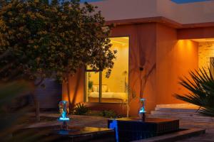 Private Oasis In Barka Gardens, playgrounds & Pools, perfect family Gateway