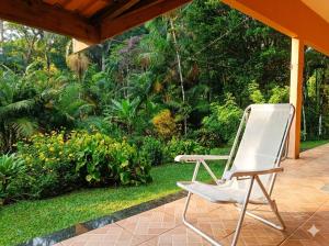 Refúgio de Casal na Floresta Suíte e Piscina Natural