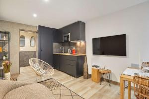 Cozy apartment in the center of Paris 2 bedrooms