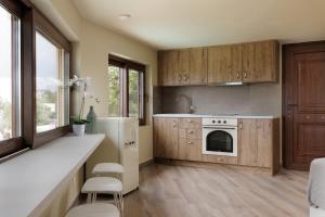 Triade IONICA Villas by Rodostamo Collection