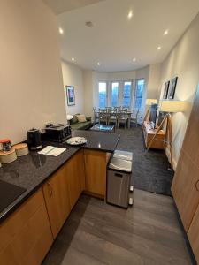 Spacious Tenement with free parking