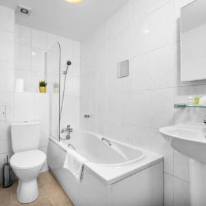 Modern Apartment - Centre - Balcony - Smart TV - Fast Wi-Fi 4QUU
