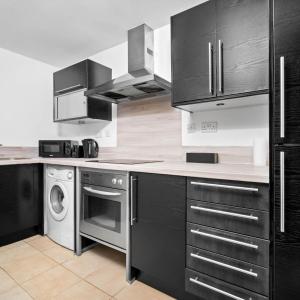 Cozy 1 Bed Apartment - Central Birmingham - Balcony - Smart TV - Fast Wi-Fi 4QUU