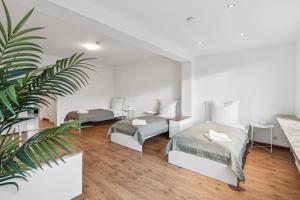 CREW BEDS - APARTMENTS in Wolfsburg 4x Bedroom, Single Beds, Free Coffee, WiFi & Parking - 24h CHECK IN #WOB01 #WOB02