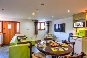 Finest Retreats - Lime Cottage, Great Houndbeare Farm