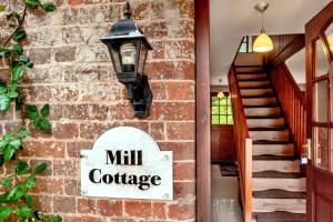 Finest Retreats - Mill Cottage, Great Houndbeare Farm