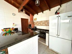 CASA ESPAÇOSA e CONFORTÁVEL NA PRAIA