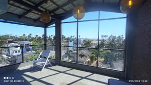 Blue Sky Villa 2 Ahangama Modern Luxury Villa with Terrace, AC, Ocean View & Outdoor Dining, Stunning Ahangama City View for Couples & Families