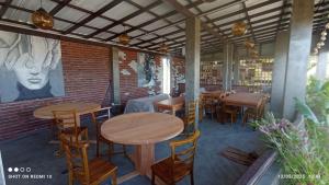 Blue Sky Villa 2 Ahangama Modern Luxury Villa with Terrace, AC, Ocean View & Outdoor Dining, Stunning Ahangama City View for Couples & Families