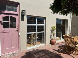 Entire home in Cape Town, Green Point, King Beds