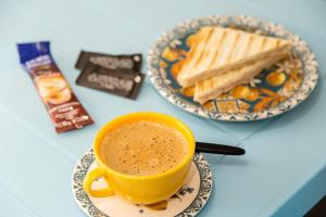 Habitación privada con terraza y WiFi rápido en el centro