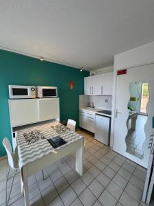 Vue mer, plage à 500m, parking