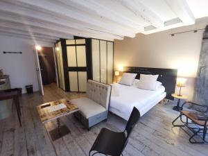 Nouveau ! Nuit - Suite avec baignoire - Voyage affaires ou loisirs