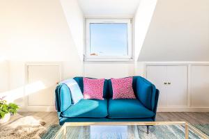 Stylish Two-Bed Loft Escape