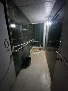 Annu Bhai Sewa Sadan Near Janmbhumi Approx 5Min