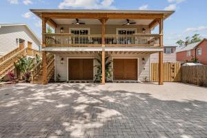 The Floridian Suite l Heated Pool l Walk to DNTN
