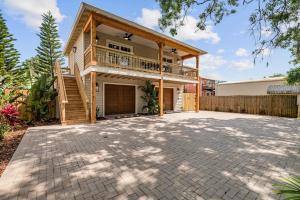 The Floridian Suite l Heated Pool l Walk to DNTN