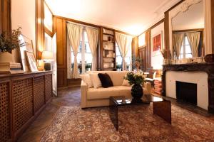 Charming Flat Louvres Opera