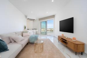 Talia Lux - two-bedroom luxury apartment by HD