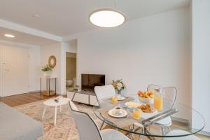 Plaza city center- Balcony amazing views