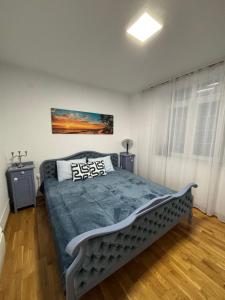 Vila Santorini-Novi Sad