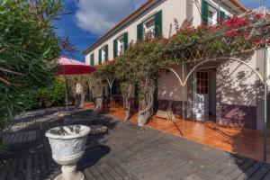 Flora Garden House by HR Madeira