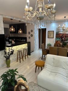 Charmoso apt Milao c garagem no centro