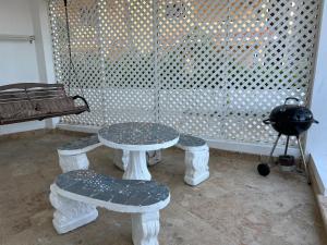 Condo 1bdr 1bth with garden