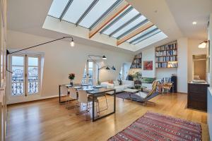 Sublime apartment Center of Paris le Marais